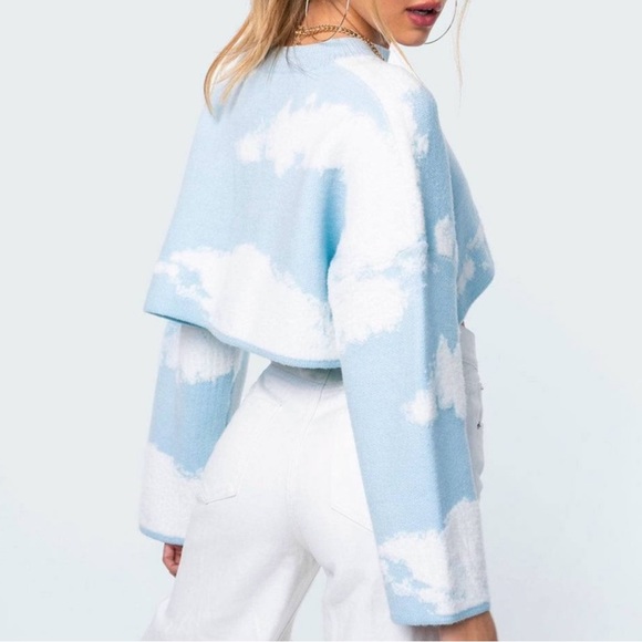 Edikted Cloud 9 Cropped Sweater - Picture 3 of 3